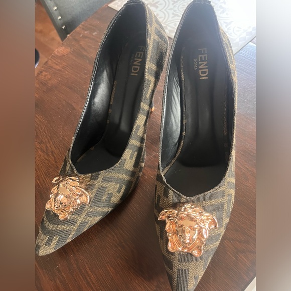 Women’s High Heel Shoes - Picture 1 of 5